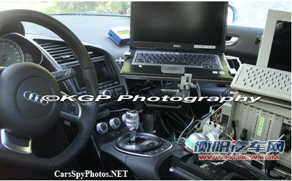 配双离合变速箱 2013款奥迪R8路试谍照