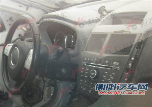 内饰谍照曝光 青年莲花SUV或售10-15万 汽车之家