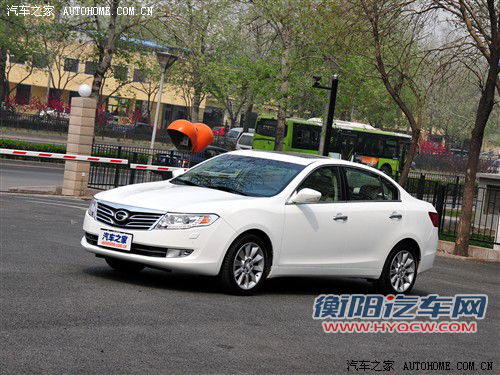 售价不变/内饰升级 2012款传祺2.0L上市