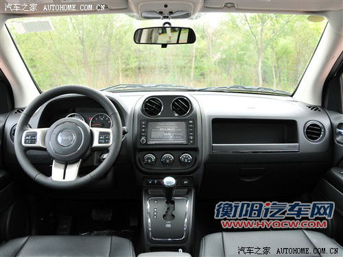 jeep吉普 jeep吉普 指南者 2011款 2.4 豪华导航版