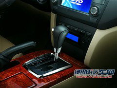 广汽 广汽乘用车 传祺 2012款 2.0l at尊贵版