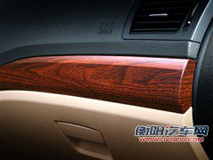 广汽 广汽乘用车 传祺 2012款 2.0l at尊贵版