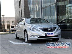 现代 北京现代 索纳塔八 2011款 2.4自动顶级版
