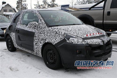 将2013年发布 欧宝Allegra内饰谍照曝光 汽车之家