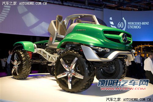 借鉴概念车元素 奔驰全新乌尼莫克路试谍照