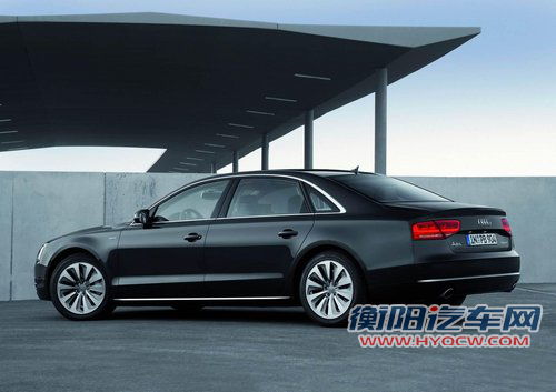 2013款奥迪A8L混动版 搭2.0T引擎售价72万