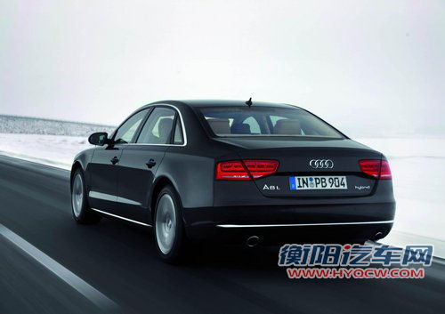 2013款奥迪A8L混动版 搭2.0T引擎售价72万