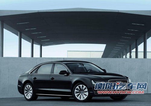 2013款奥迪A8L混动版 搭2.0T引擎售价72万