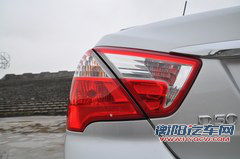 谁更具合资品质? 启辰D50对比风神A60