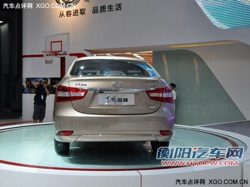 谁更具合资品质? 启辰D50对比风神A60