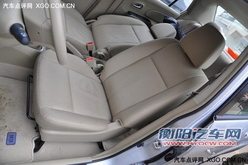 谁更具合资品质? 启辰D50对比风神A60