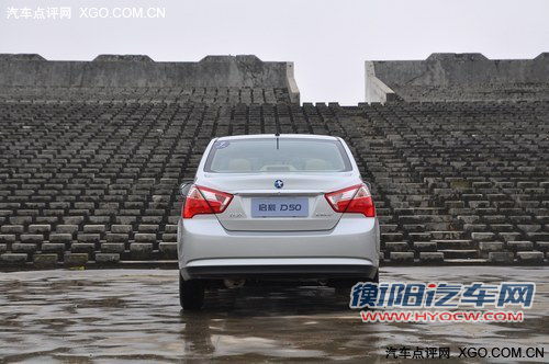 谁更具合资品质? 启辰D50对比风神A60