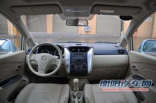 谁更具合资品质? 启辰D50对比风神A60