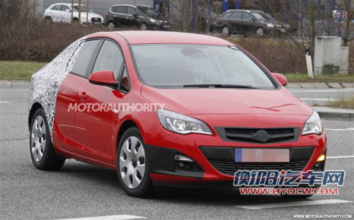 尾部变化明显 改款雅特三厢版谍照曝光