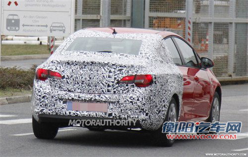 尾部变化明显 改款雅特三厢版谍照曝光