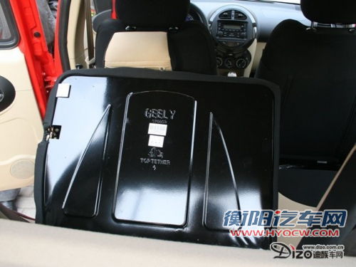 无惧堵车 三款只占半个车位经典小车推荐