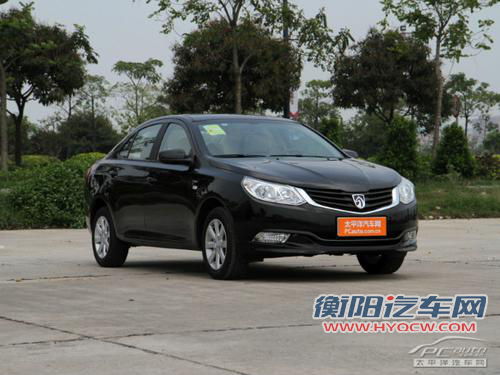 2012款宝骏630 1.5L AT精英型