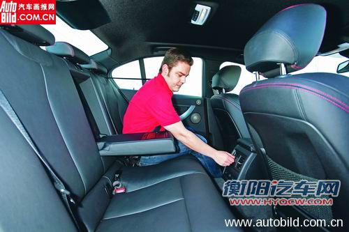全新德系豪华中级车 BMW3系 VS 奥迪A4