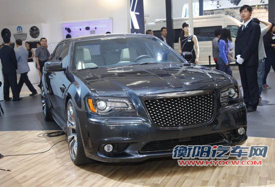 克莱斯勒新300C
