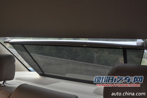 商务新宠儿 中华网试驾荣威950 2.4L行政版