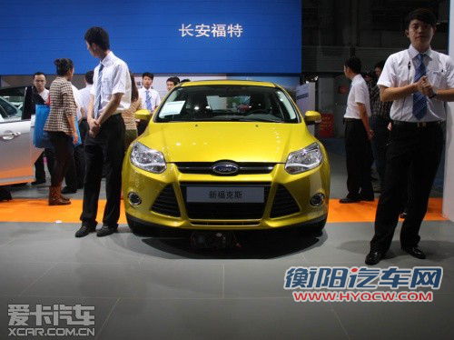 11.99万元起售 新福克斯重庆车展亮相