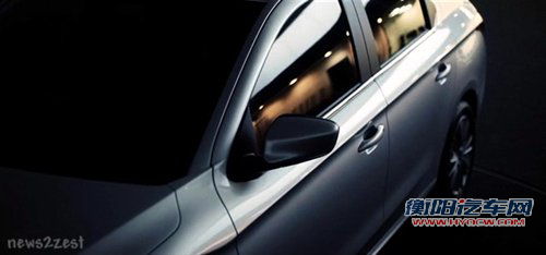 国产雪铁龙C4三厢与标致3008谍照曝光 汽车之家