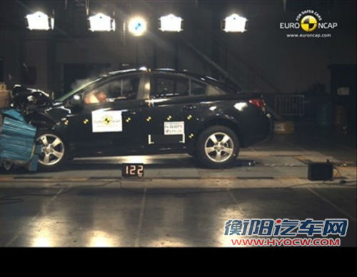 谁更安全 三款热销紧凑车型安全碰撞对比