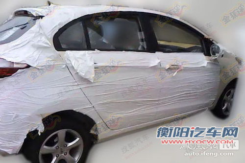 奇瑞S32低伪谍照曝光 定名E2取代旗云2