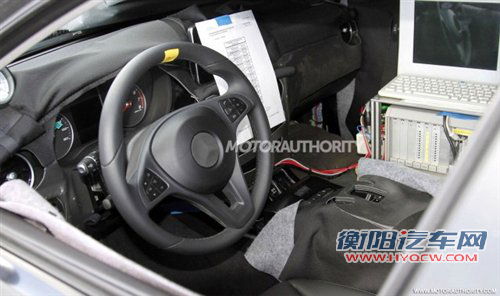 功率超500马力 曝奔驰全新C 63 AMG谍照