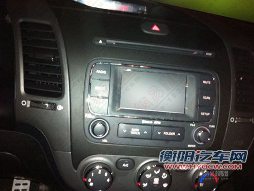 丰富配置是看点 国产起亚K3内饰谍照