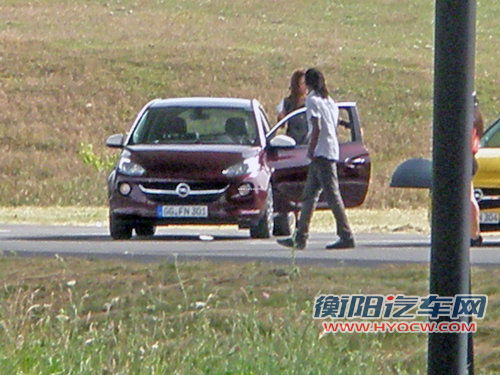 欧宝小型车Adam 1.0引擎/剑指菲亚特500