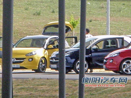 欧宝小型车Adam 1.0引擎/剑指菲亚特500