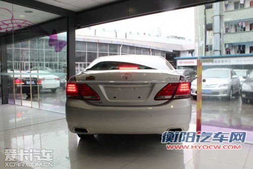 取消4.3L/外观小改 2012款皇冠明日上市