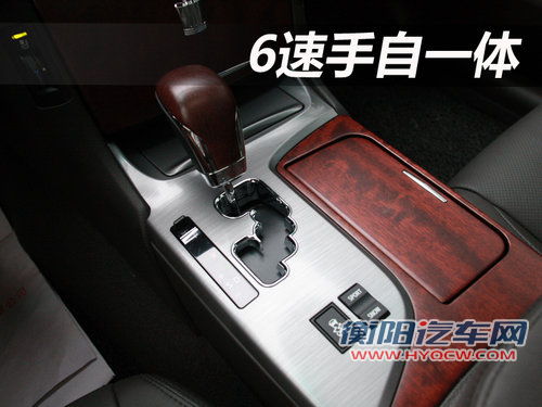 一汽丰田  皇冠 V6 3.0 AT
