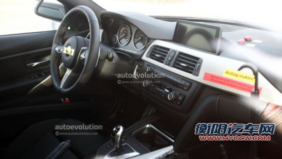 图为新款宝马M3谍照