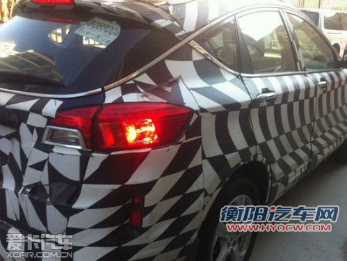 奔腾SUV