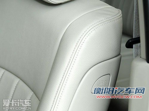 B70前排侧气囊