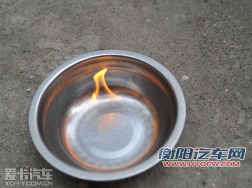 涂抹方式找不同 实测雨敌使用效果
