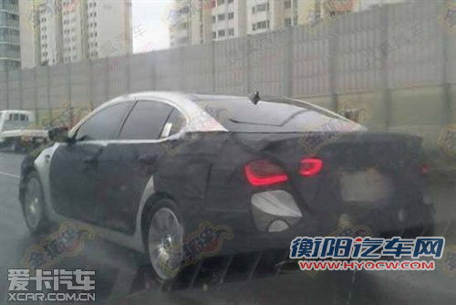 国产后将命名K7 起亚改款凯尊路试谍照