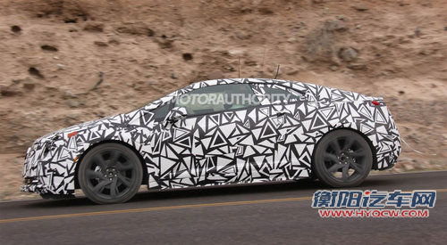 凯迪拉克ELR路试谍照 或保留概念车造型