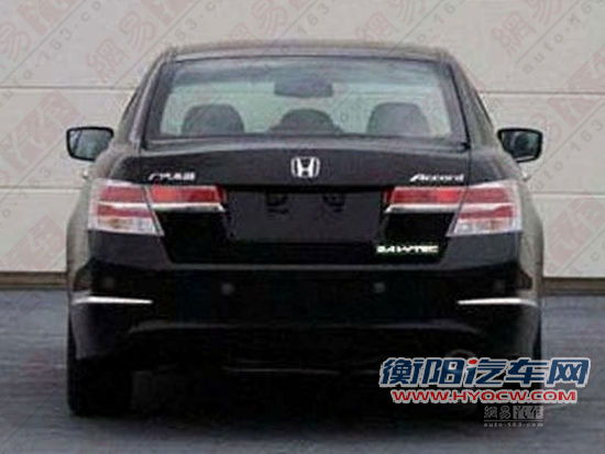 或两代同堂销售 小改款雅阁无伪图曝光