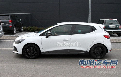 配备1.6T发动机 雷诺Clio RS无伪谍照 汽车之家