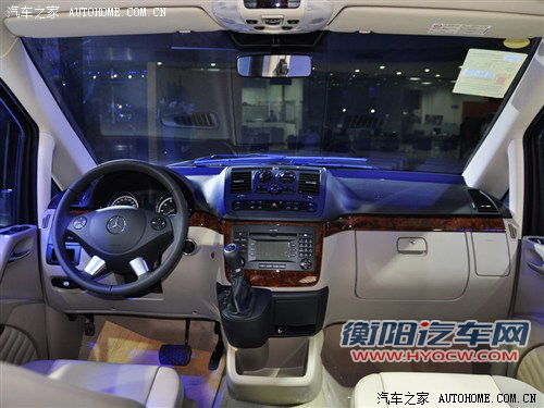 奔驰 福建奔驰 唯雅诺 2012款 3.5l 劲驰版