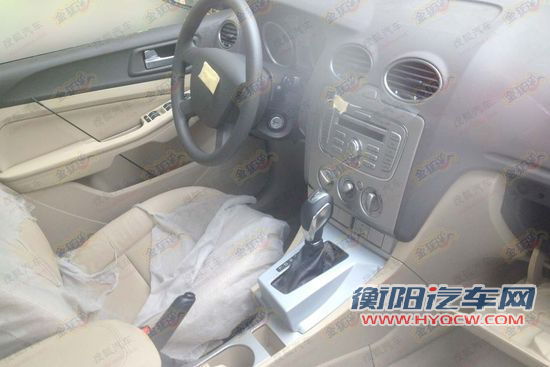 福克斯经典将搭配6速双离合变速器谍照