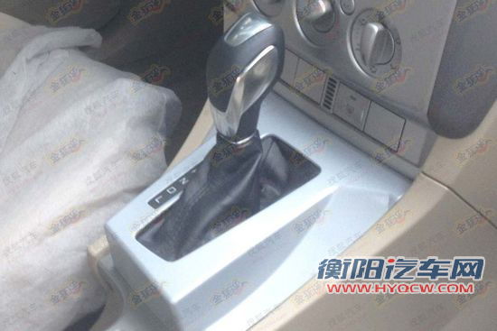 福克斯经典将搭配6速双离合变速器谍照