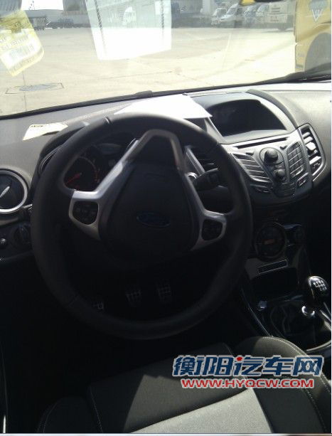 或配1.6T+6MT 嘉年华ST三门版谍照曝光