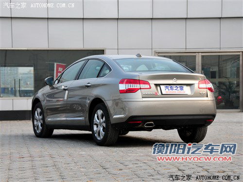 雪铁龙 东风雪铁龙 雪铁龙c5 2012款 2.3l 自动尊贵型
