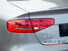 奥迪 一汽奥迪 奥迪a4l 2013款 30 tfsi 自动舒适型
