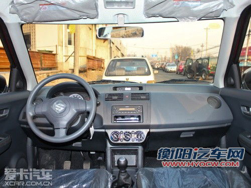 外观变化甚微 曝长安铃木改款雨燕谍照