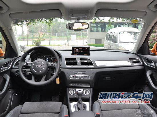 奥迪Q3 2012款 40 TFSI运动型